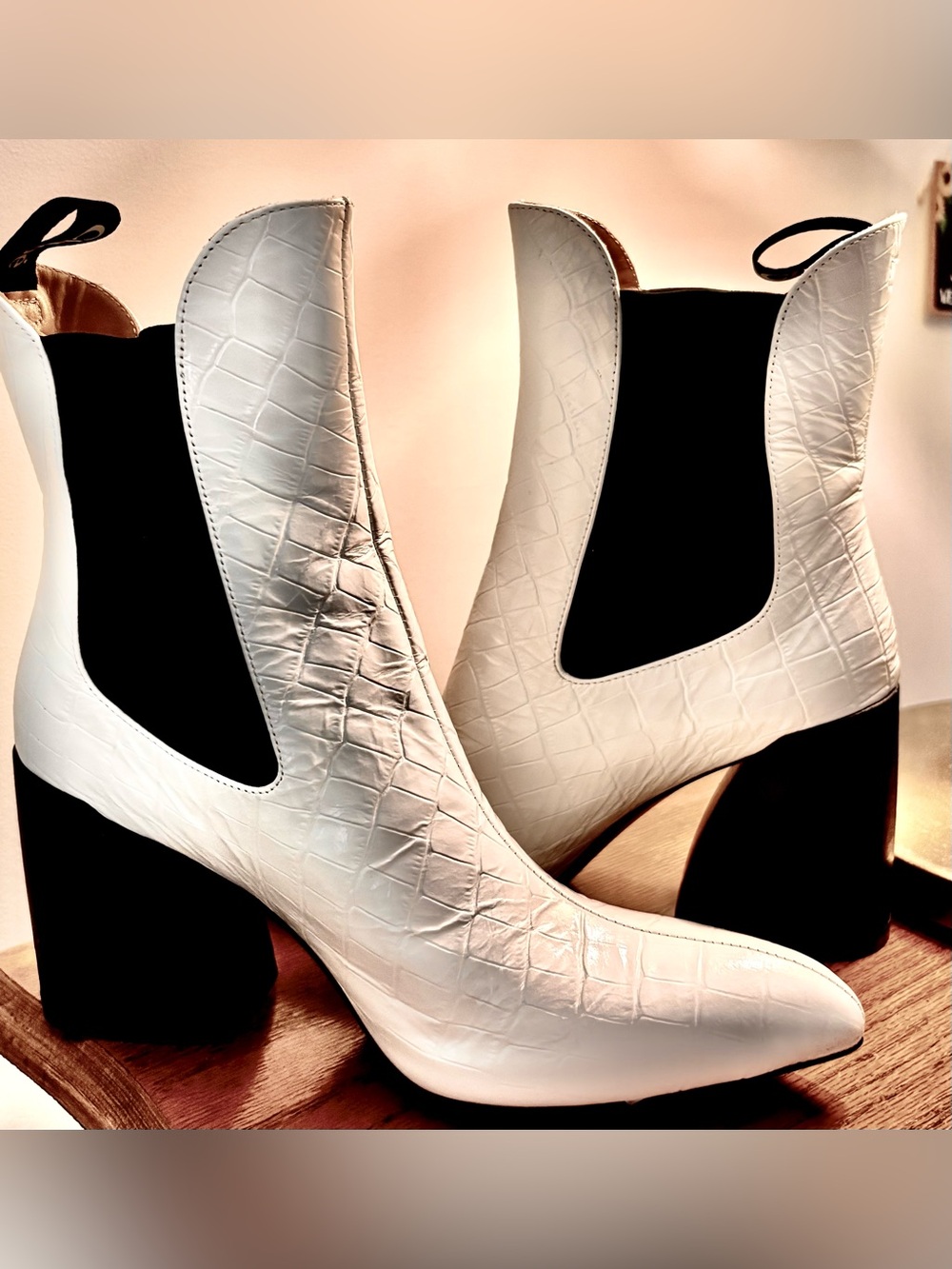 Chloe WAVE White Croc Embossed Leather Ankle Boots SZ.39/9 - Picture 6 of 10